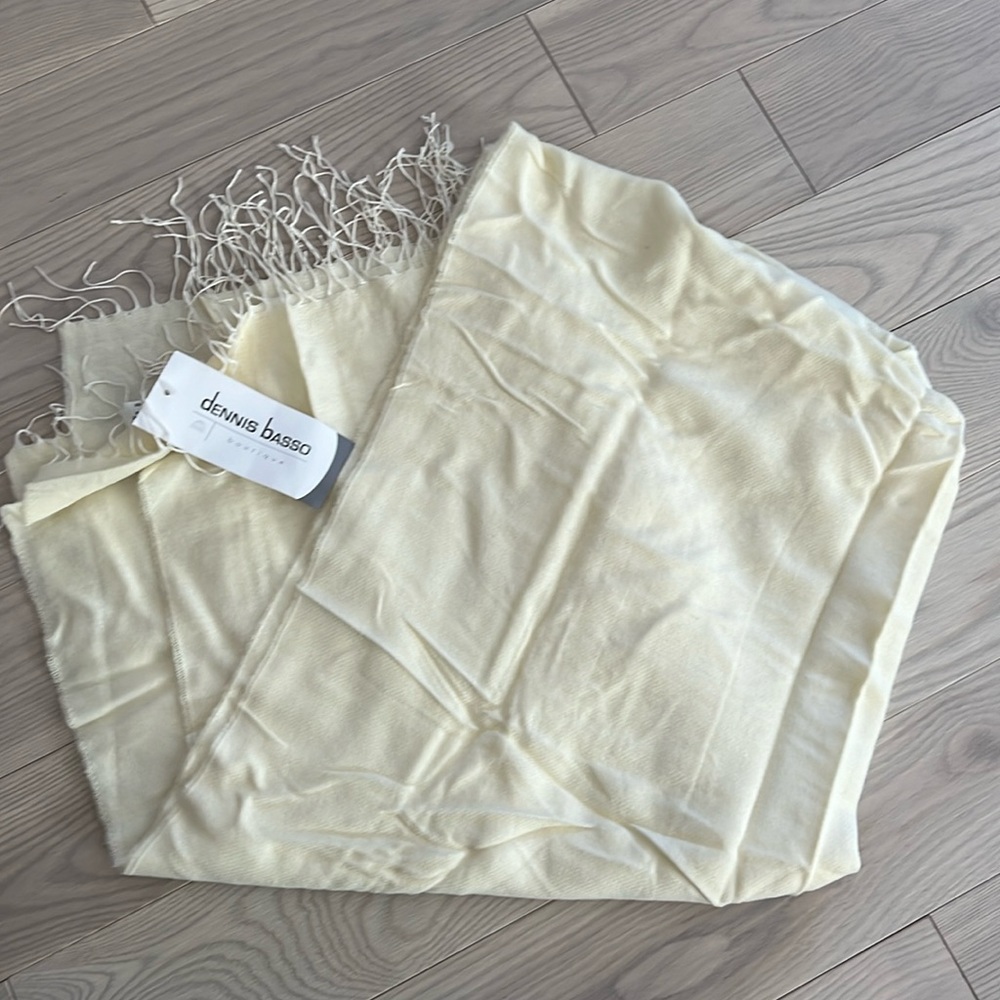 Dennis Basso cashmere/wool scarf blend